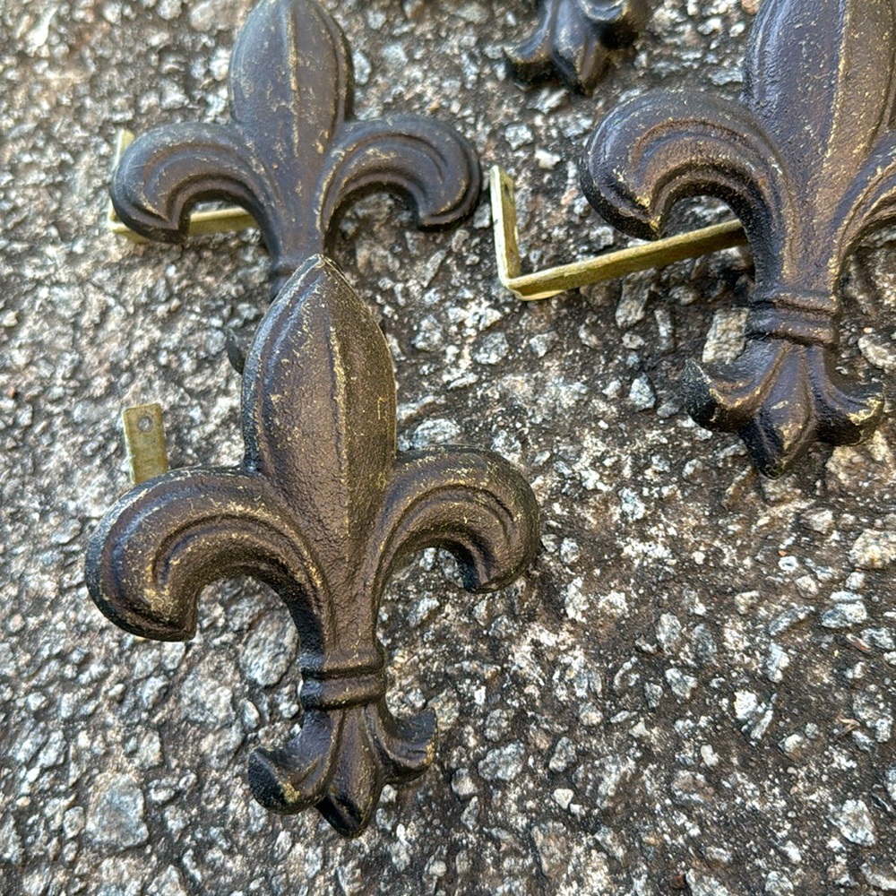 Fleur-de-lis Set of 4 Metal Curtain Tie Backs